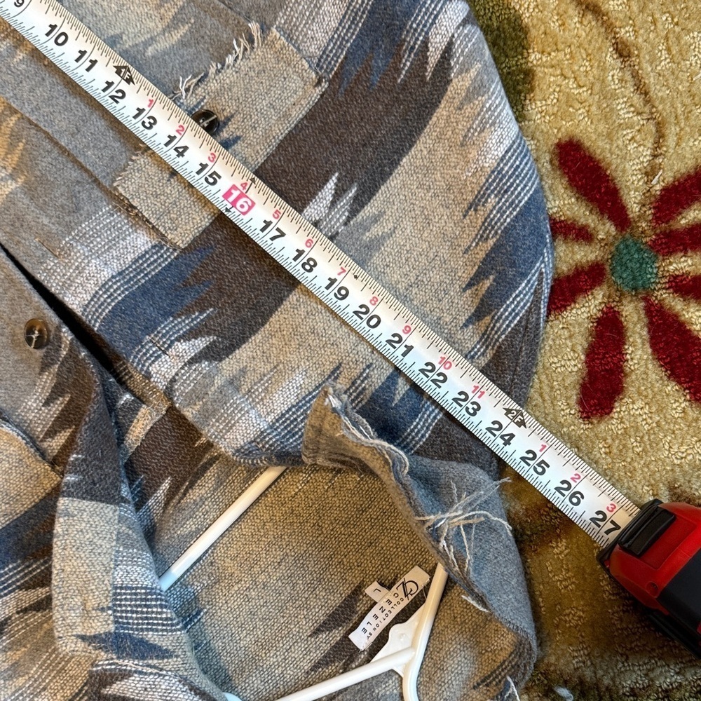 Patterned Gray Jacket - Picture 9 of 9